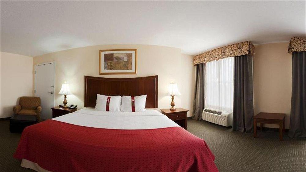 Holiday Inn Brunswick I-95 Buitenkant foto